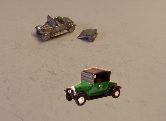 E25 (2) Bullnose Morris (intro 1913) with soft top up - N GAUGE -