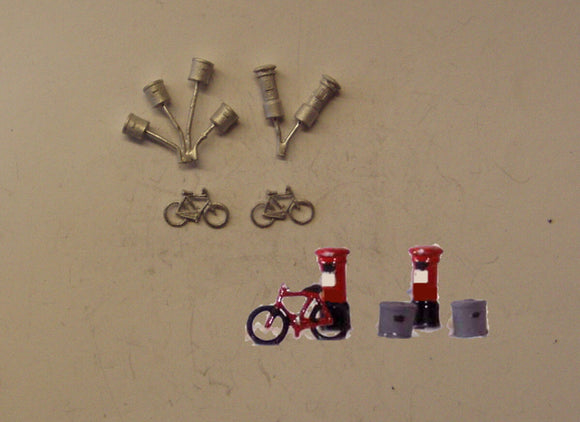 C22 (1) Bikes, dustbins , postboxes - N GAUGE -