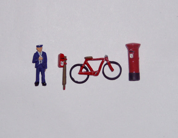 Z07 Postman, bike and 2 postboxes - OO GAUGE -